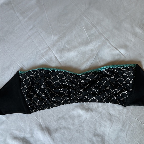 SAHA Strapless Bikini - Picture 4 of 9